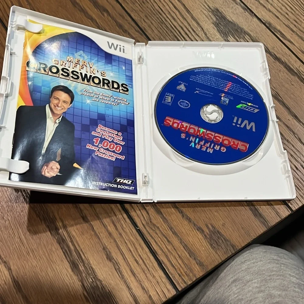HQ Merv Griffin's Crosswords for Wii - White